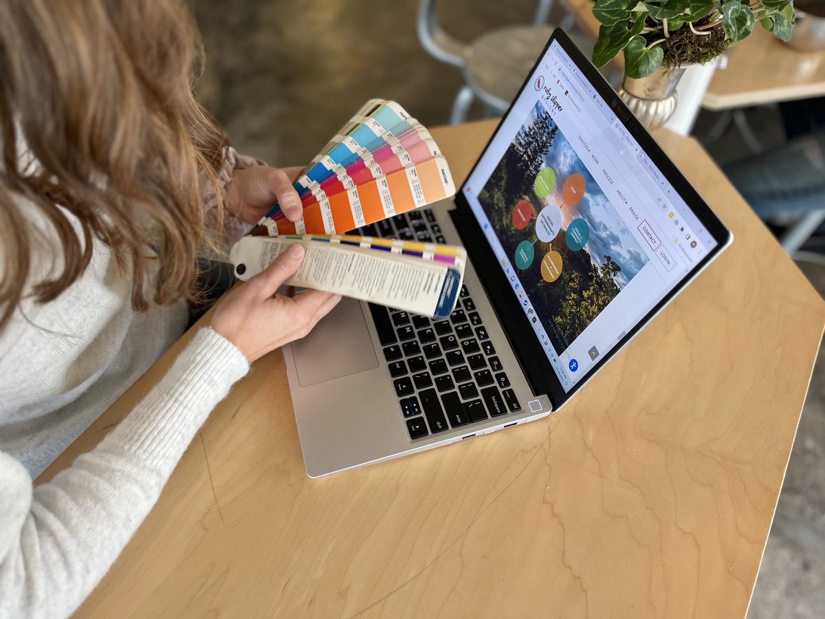 How would you describe your nonprofit's #brand? 👠

Branding influences your audience’s experiences at every point — and it's more than a logo. It's a medley of your voice, colors, language, taglines, typography &amp; more. We're here to help!
rubyslipper.com/graphic-design.