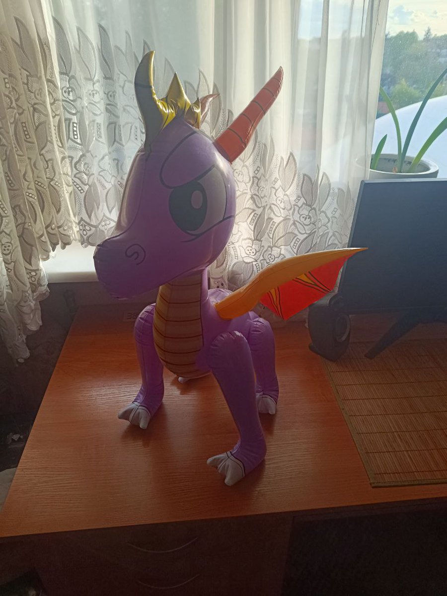 I got my Spyro exactly a year ago. I love him very much. He is with me every day and helps me in everything. A true support dragon. Small but lovely <3.