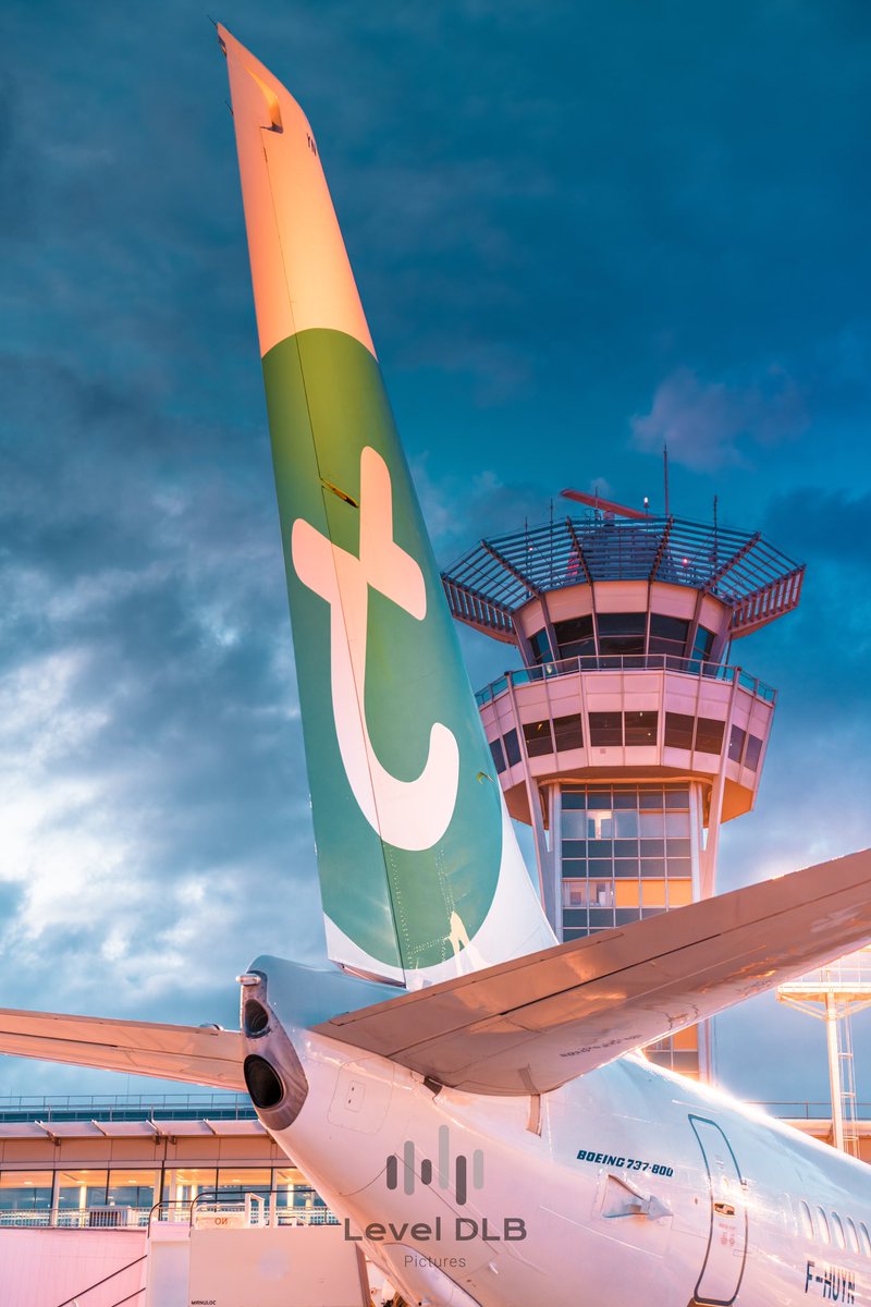 DlbLevel's tweet photo. La série du soir…
#transaviafrance #transaviafr #aviation #sony
#sonya7rv #avgeek @transaviaFR #boeing #sunset #colors https://t.co/OmPm1B1Vkv