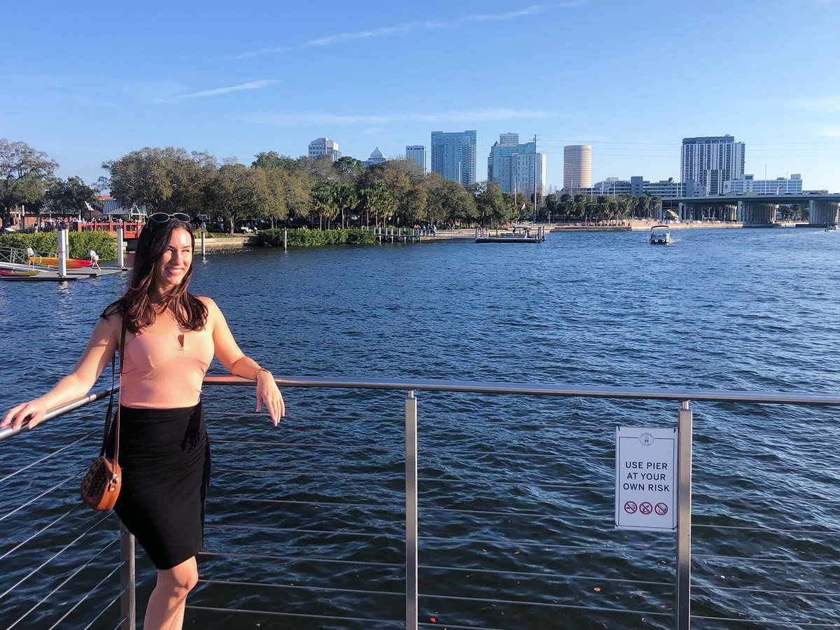 cbkmediamgt's tweet photo. Wishing one of our outstanding meteorologist clients @ccampbellwx of @10TampaBay a very Happy Birthday!
#TampaTVNews
#WTSP
#Meteorologist
#TeamCBK https://t.co/gKFZ6ynH9T