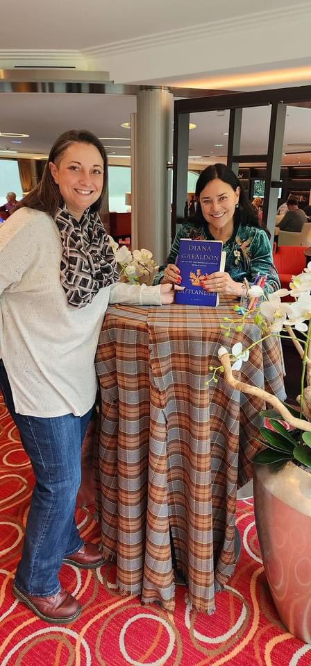 Admin Mandy got to meet @Writer_DG! “I brought my orig notated copy of Outlander. People brought pictures, shirts, a quilt,etc. DG spent over 2 hours signing & mtg everyone. She also makes herself available for lunch, cocktails, or dinner w/ her. We'll have lunch with her tmrrw!”