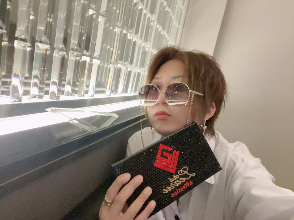 learugroup_reo's tweet photo. 何かに直面した時に逃げ道を必死に作ろうとする労力って無駄じゃない？

そんなことしてる間に周りはどんどん成長していくし気づいたら取り残されてるよ

まずはやってみようぜ👍

まあ何が言いたいかってとりあえず髪めっちゃ切りました💈 https://t.co/fuyEiDf5wq
