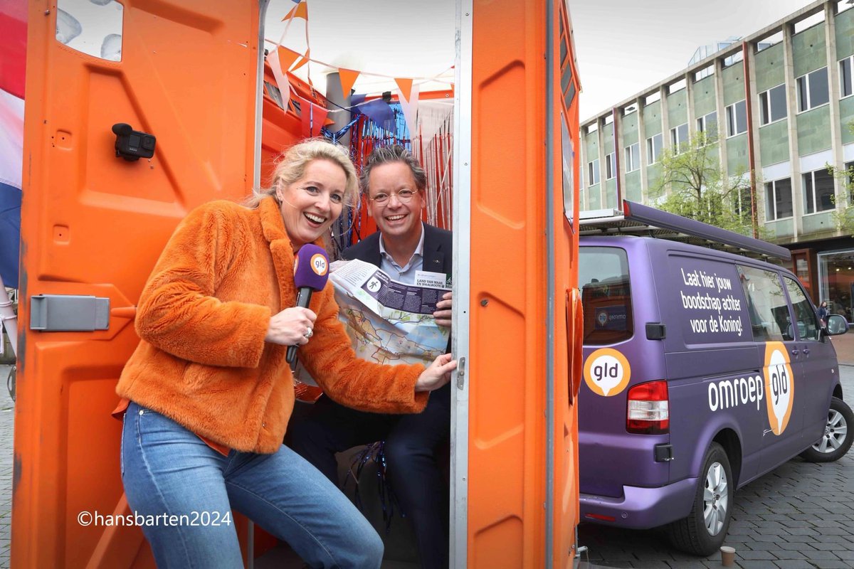 Natuurlijk heb ik een boodschap voor onze Koning achtergelaten bij <a href="/OmroepGLD/">Omroep Gelderland</a>. Ik heb hem alvast gefeliciteerd. Maar natuurlijk heb ik de Koning ook gelijk uitgenodigd met zijn gezin een keer naar <a href="/gemeentedruten/">Gemeente Druten</a> te komen om te gaan fietsen door het #landvanmaasenwaal.
