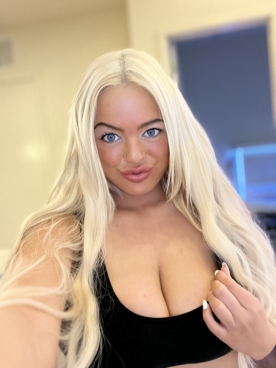 ππ₯ππ±π’π¬ πππ²π€β¨ (@alexiskayxxx) on Twitter photo can i send u selfies like this?π€πβ¨ can i send u selfies like this?π€πβ¨