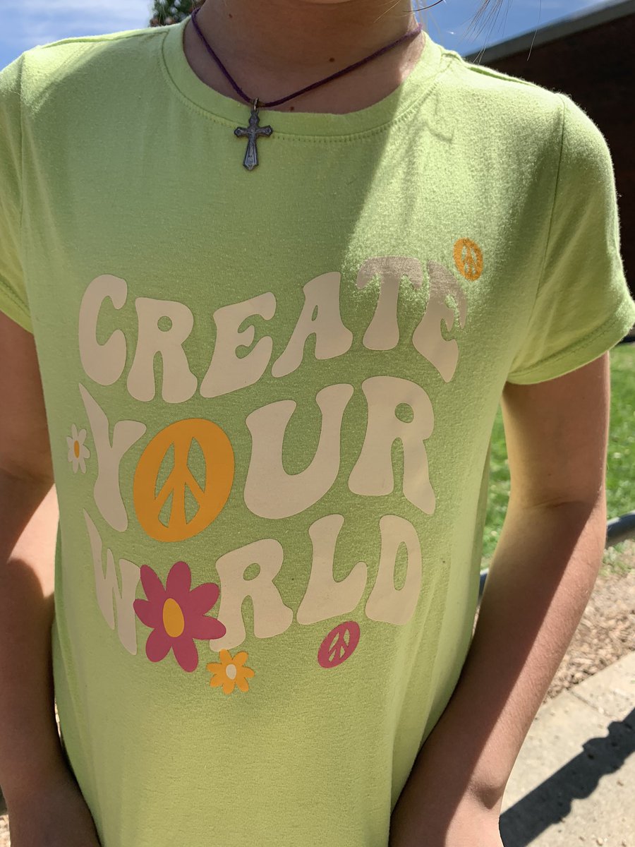 MMathematicians's tweet photo. The third graders @summitbees inspired test takers with messages on their shirts today! @TracyGMoran https://t.co/fQGhftU4OP