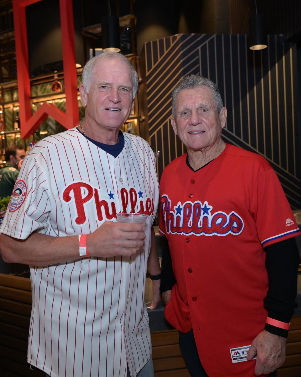 TheDDFoundation's tweet photo. Happy birthday to longtime friend, Foundation Ambassador & one of our favorite announcers, Larry Andersen!
We can't thank you enough for all you do to honor Darren's legacy - Cheers to another year! 🎊
#RightOnFightOn #LarryAndersen https://t.co/i6KktpOzbU