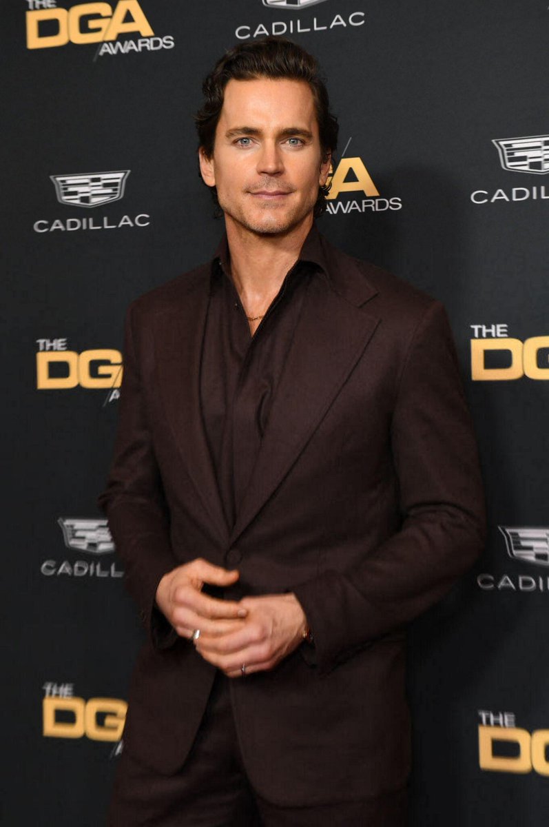 Buenos días! Feliz domingo!  
Good morning! Happy sunday!  
#MattBomer #haveaniceday