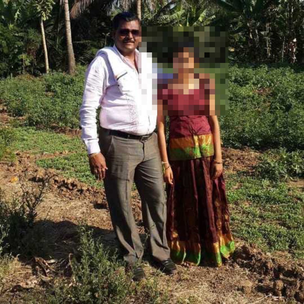 Neha Hiremath daughter of a Congress corporator in Hubli was brutally murdered in broad daylight by Fayaz inside her college.

You won't hear anything about it from Feminists, Liberals and LKFC.

And you know why.

P.S. Love Jihad is a figment of Hindu imagination.