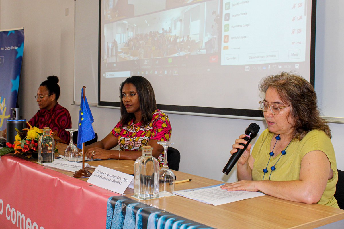 EUinCV's tweet photo. #EUErasmusPlus info-session at @unicv_edu_cv
Since 2016, there are more than 900 international exchanges between EU and Cabo Verde benefiting students, teachers and universities staff.
@EUAmbCV and High Education Secretary of State participated in the event.
@EUErasmusPlus #EUCV https://t.co/7IdgEQnjNA