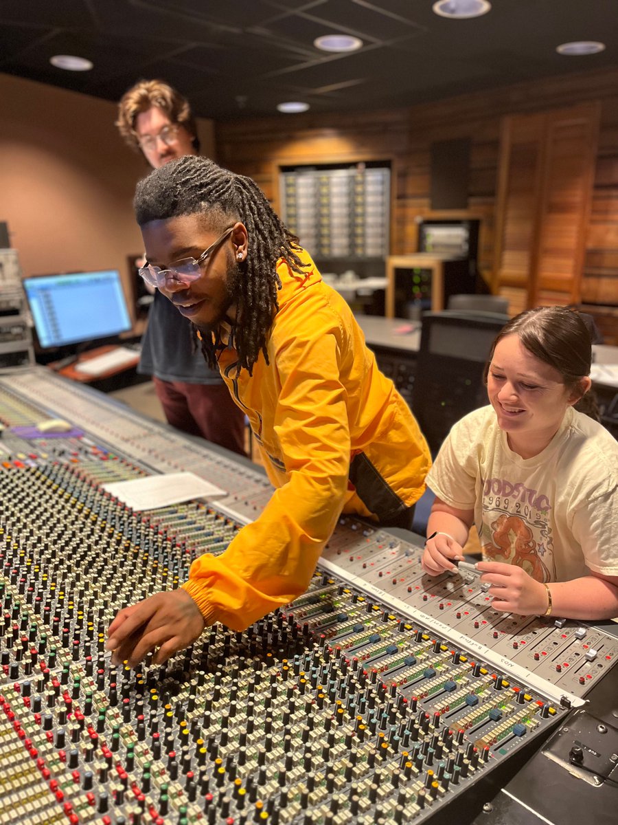 These students are finishing up an Applied Mic Techniques class in Studio A! #audioengineering #audioengineer #musictech #recording #mixing #microphone #console #AMSNeve #studio #school #analog #digitalaudio #rockvillemd