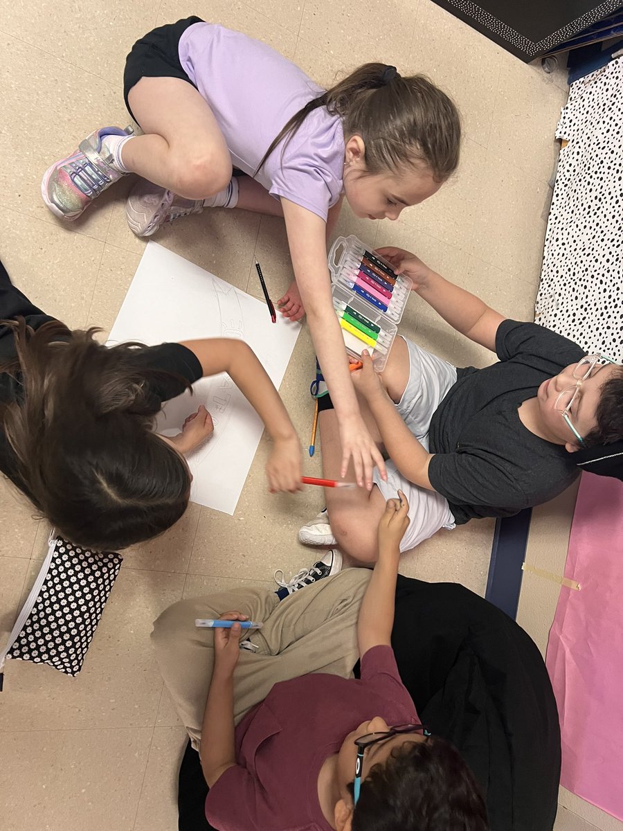 _mrscardenas's tweet photo. Learned about our new learner profile yesterday…CREATOR! What better way to learn about it than to become it. 🎨🐝⭐️ https://t.co/2OXwsV0JbR