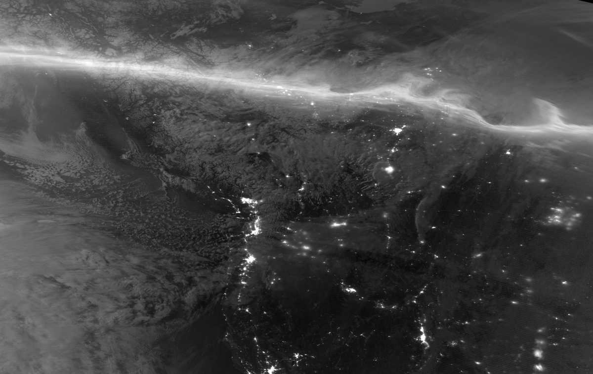 Another type of phenomenon that @NOAA's JPSS satellites observe is the aurora borealis, which results from space weather caused by the Sun’s solar activity! ✨ A monochrome #NOAA20 satellite image from April 16, 2024, captured the glow of the aurora borealis over Canada.