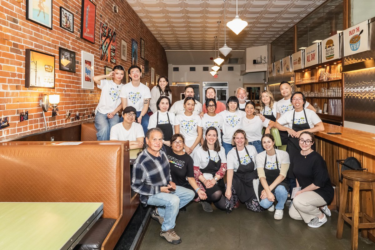 YVR employees spent an evening this week preparing a meal to over 60 residents of Vancouver's Downtown Eastside. Led by #PlentyOfPlates facilitators from @abetterlifevan, it was a great night serving our community a delicious 3 course meal. #NationalVolunteerWeek