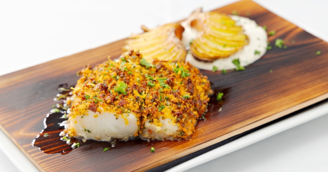 Our newest love ❤️: Roasted Black Cod with Chorizo Crisp.

Crusted with chorizo, bread crumbs, Parmesan cheese, garlic and fennel seeds, oven roasted on a charred cedar plank served with a Hasselback potato

Reserve your table now! perryssteakhouse.com