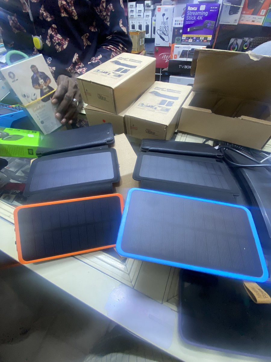 arcjamesQ's tweet photo. Zualakate, i don deliver my polling unit, Thank you. #SolarPowerBank https://t.co/fViFr8yuBd