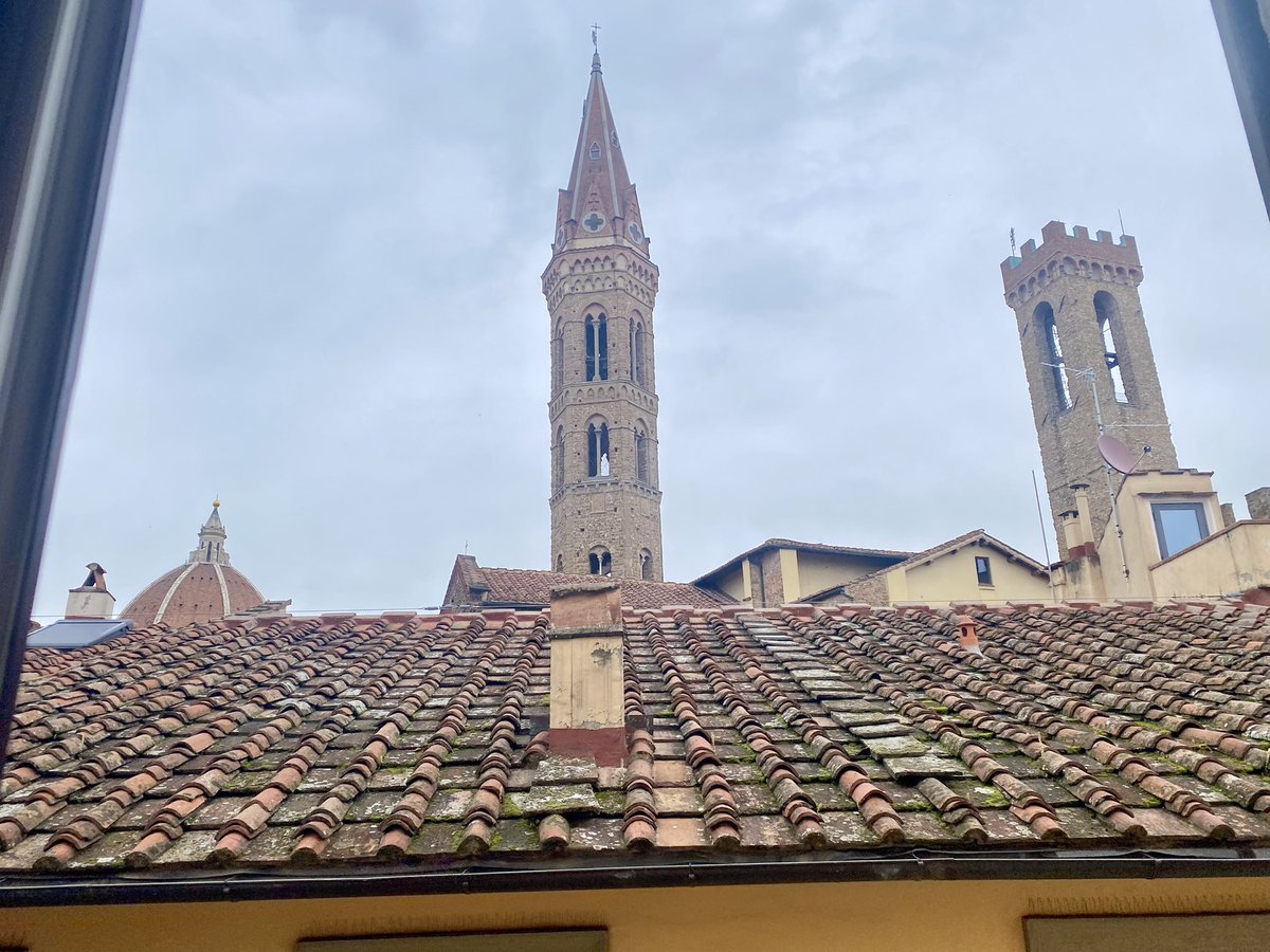 veronicaroth1's tweet photo. #florencia #firenze #florenz 🌷 https://t.co/CXK3rVRGrN