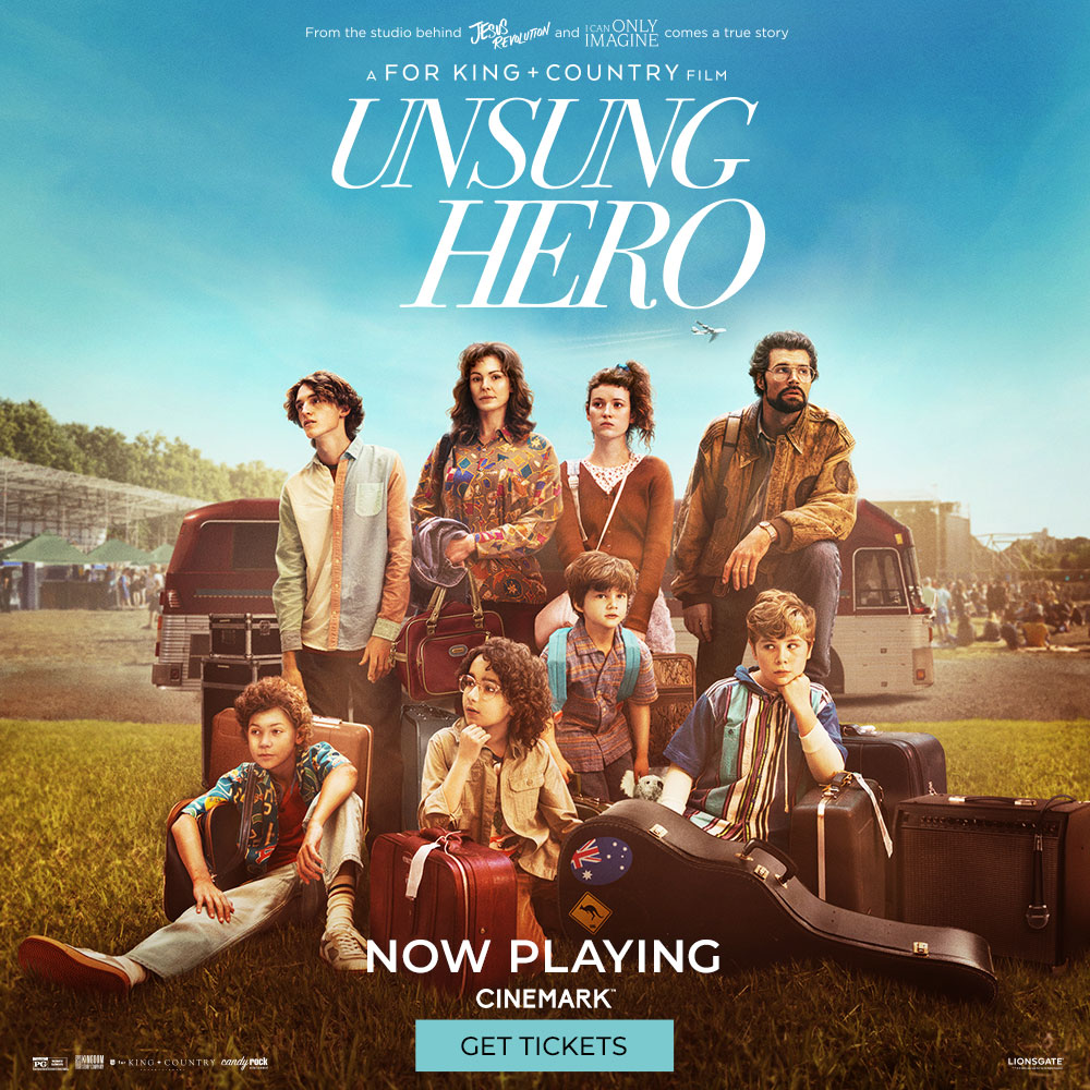 Join the adventure of one family’s journey from Down Under 🦘 to center stage. 🎤 Unsung Hero is now playing: cinemark.com/movies/unsung-… @4kingandcountry