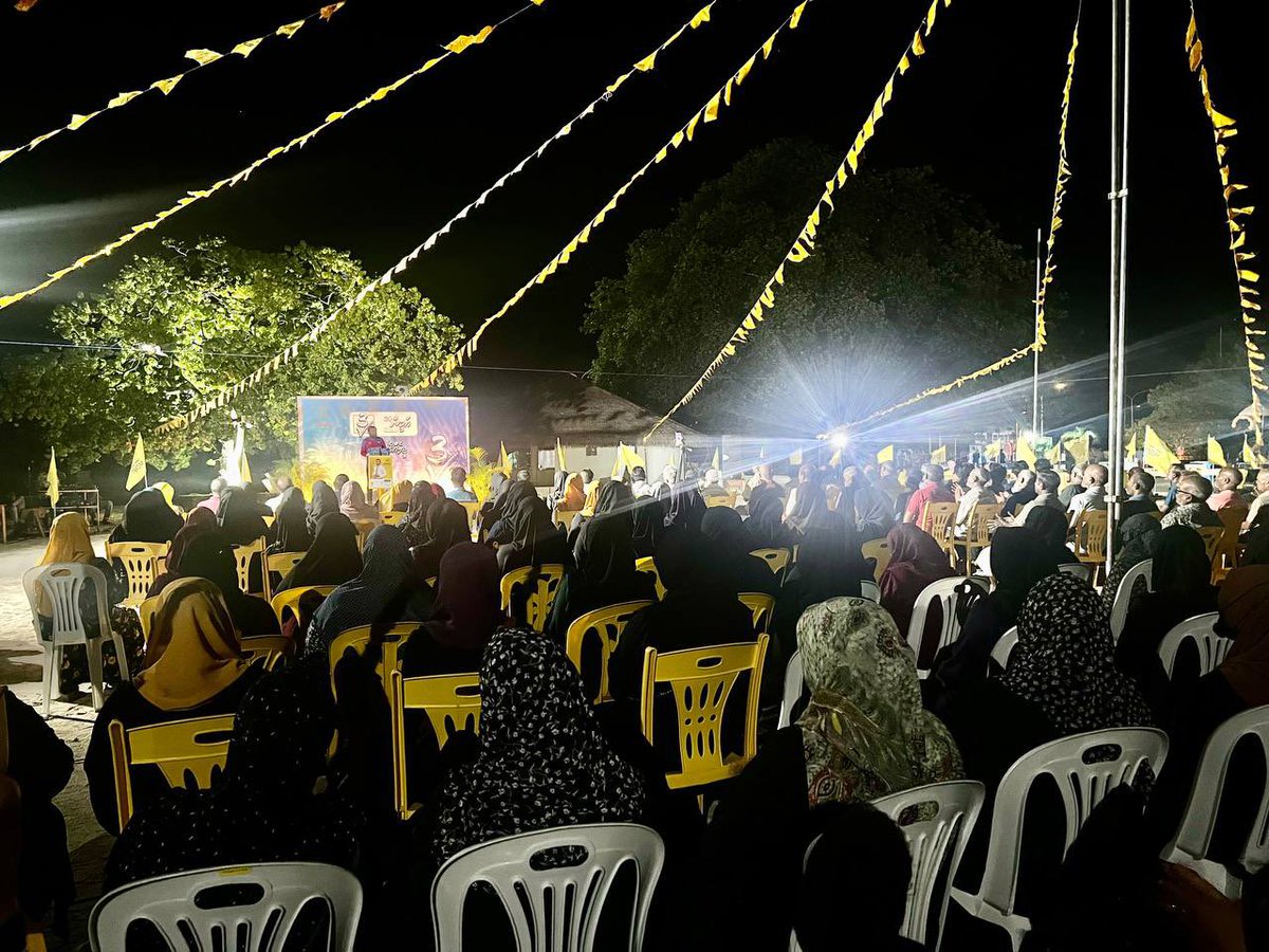 ކަނޑިތީމު ދާއިރާގެ ރައްޔިތުން ނުގުޑާފަދަ އަޒުމެއްގައި ހިންގުންތެރި ޒުވާން ކެނޑިޑޭޓު <a href="/AmeenC01/">Ameen Faisal</a> ފަހަތުގައި.

<a href="/AmeenC01/">Ameen Faisal</a> 3️⃣✅

#Live Goidhoo 

#kanditheemudhaairaa #ameen2024 #misraabuhamamagah #jeelehgeummeedhu
