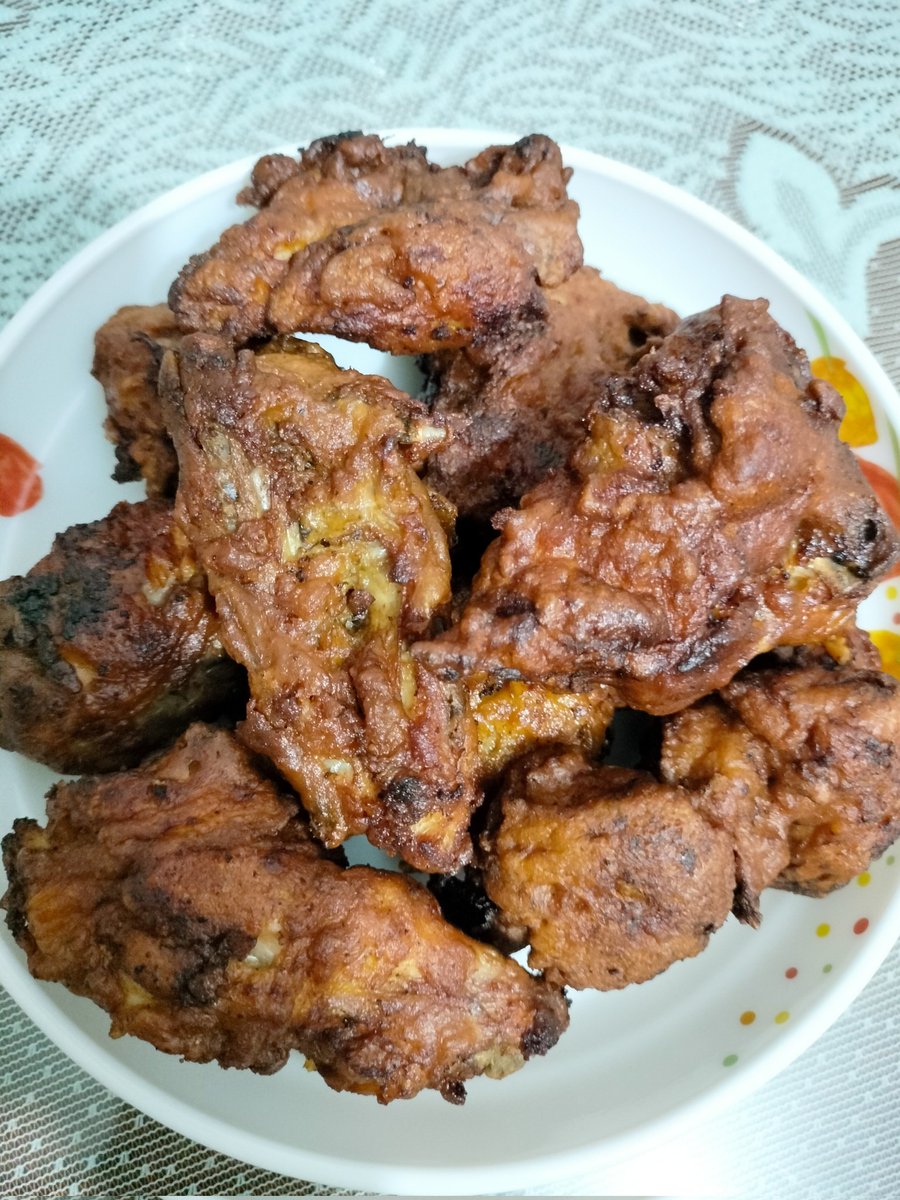 SadiaTaher2499's tweet photo. I made chains chicken fry in Bangladeshi style.🥰😍 https://t.co/4Exo8CoxHv