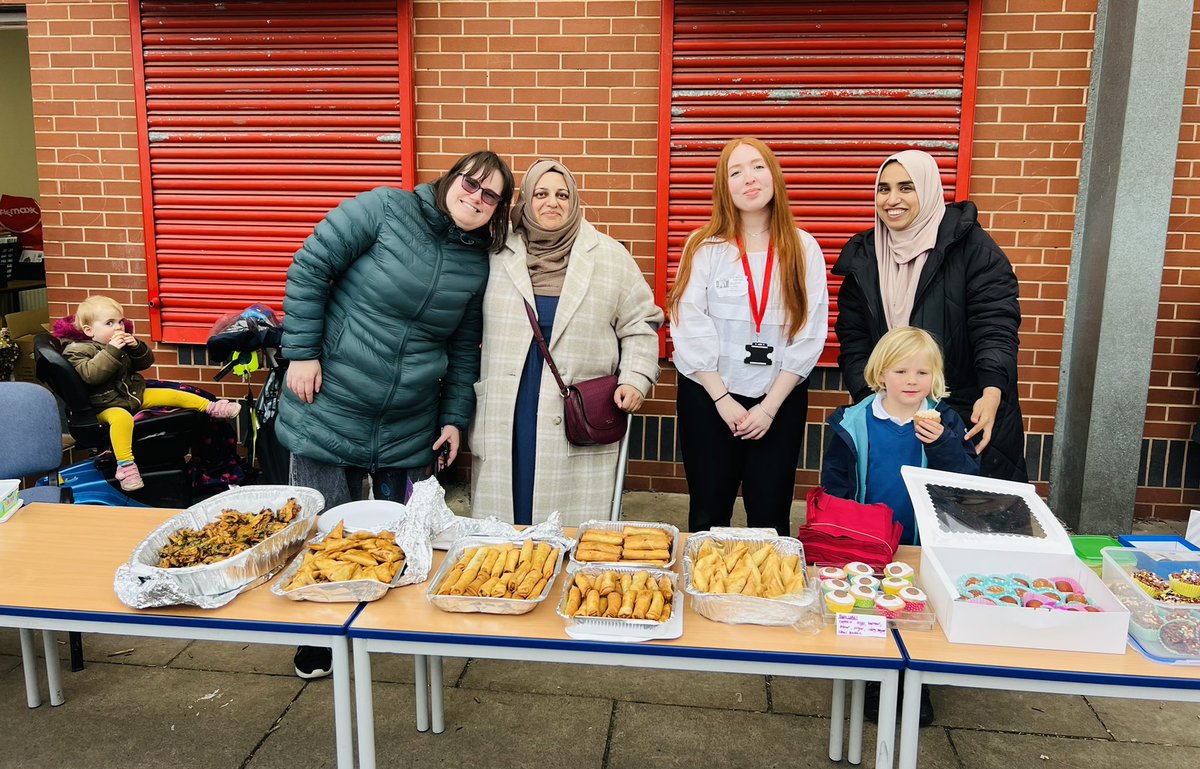StAndrewsLevPTA's tweet photo. We had a lovely time at our Eid celebration stall after school enjoying homemade samosas, pakoras, gulab jamun and cakes - thank you to all the parents who made such delicious food!

More to come at our summer fair on 15 June, we hope to see you there! #Levenshulme 
@AfzalKhanMCR https://t.co/IN332YMDDW