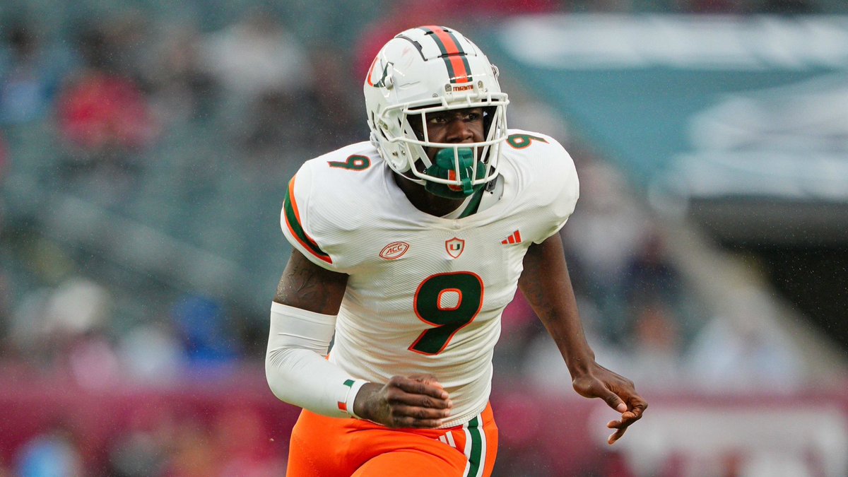 Miami EDGE transfer Nyjalik Kelly is visiting UCF, sources tell @247Sports. Kelly, a Class of 2022 top-90 overall recruit, had four sacks as a freshman at Miami in 2022. 247sports.com/player/nyjalik…