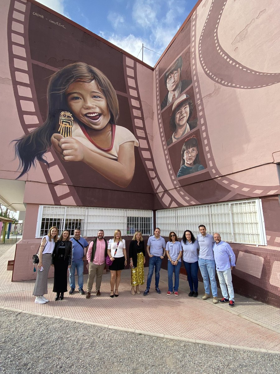 Damonserrate's tweet photo. Jornada #ConectandoHorizontes con el @ceipSanPablo y @CEIPVirgendelasMaravillas en nuestro centro #CaminandoAlAuladelFuturo compartiendo y aprendiendo nos formamos para que nuestros alumnos tengan una mejor formación @Educarm @CPRRegionMurcia @ProgramasRM https://t.co/YhWTvrPCFa