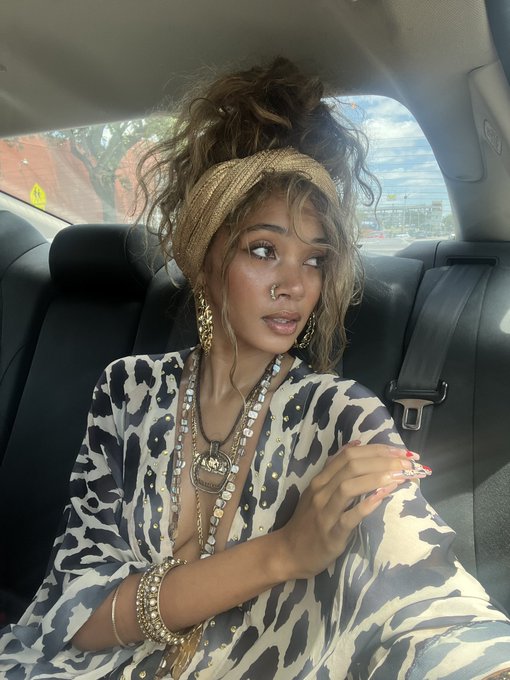 💋 https://t.co/TH4aH6CLWs