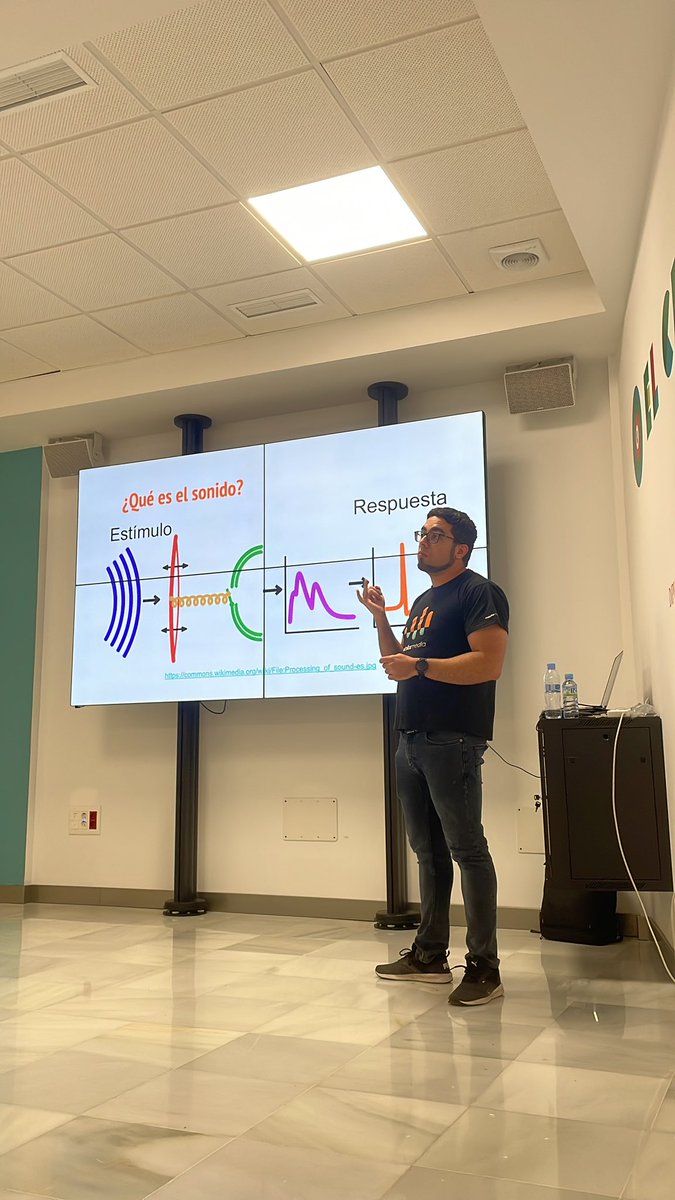 <a href="/JPery_/">Perito Caelbajo</a>  en <a href="/caceresfront/">CaceresTech</a> 

un crack con una charla top sobre IA