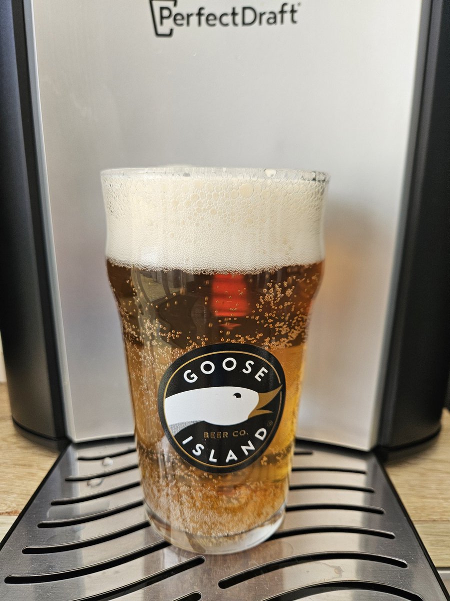 @GooseIsland a fantastic lager, slightly malty on the palate followed by some spices that I get on the finish.