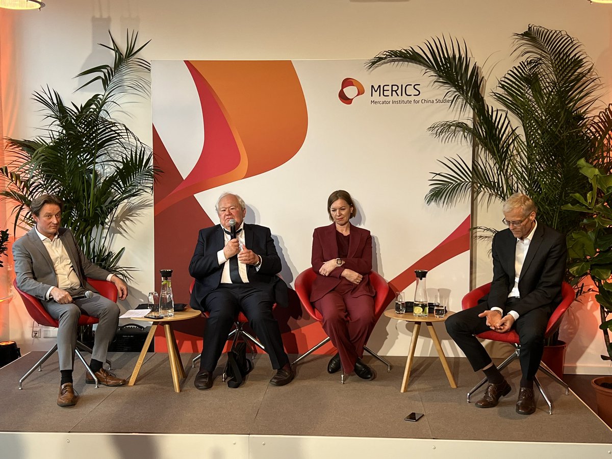 Thorsten Benner tweet media