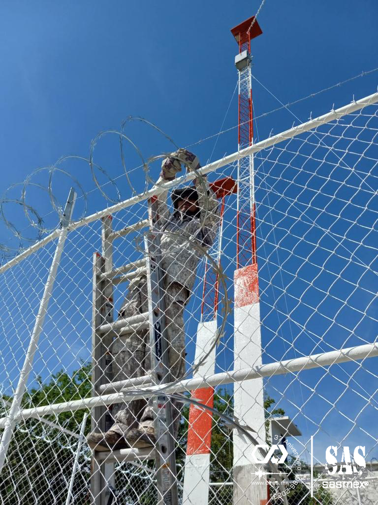 SASMEX's tweet image. El SASMEX apoyó a trabajadores ‘lugareños’ quienes participaron en la reconstrucción de la estación, Pénjamo, en los trabajos de ‘obra civil’.
@CNPC_MX @laualzua @IIUNAM @FIUNAM_MX @ISC_CDMX @SGIRPC_CDMX

#CIRESMuchoMásquelaAlertaSísmica
#CIRES37años
#HuracánOtis
#Prevención