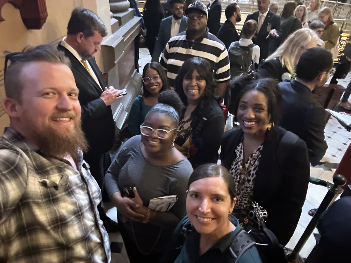 SierraClubIL's tweet photo. 📣We gathered in the Capitol yesterday to urge lawmakers to pass a moratorium on #CO2pipelines &amp; commonsense regulations that protect IL communities from the risks associated with CCS. Take action with us!

Urge your lawmakers to support the moratorium➡️ https://t.co/oE6zx2XApi https://t.co/7xuwn3REfo