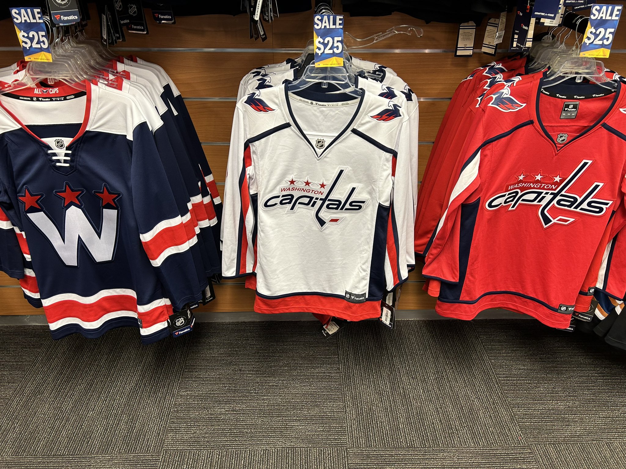 Caps jersey sale discount