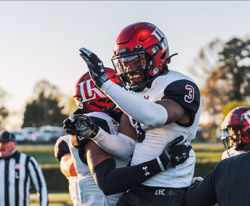 thejacksonbyrd's tweet photo. BLESSED To receive my 3rd offer from Lenior Rhyne University !!! @CoachSDeMeo @LRBearsFootball @cvhsftbl https://t.co/nJUeAiXE8J