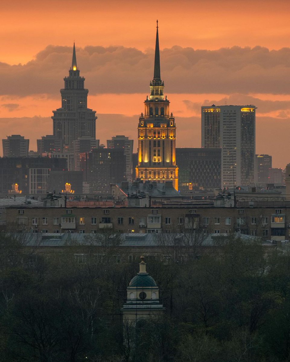 Moscow, Russia .... 🟠 📸 : fahrikarslioglu