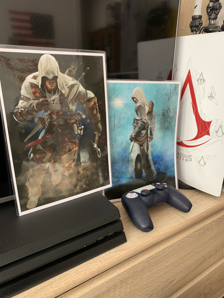 That's it ! Ready for a new adventure of assassins creed, I am ready to enter the animist world and visit the stories of my ancestors.Thanks to my darling and @Micromania_Fr for these goodies With Connor and Altair @UbisoftFR @AssassinsFR #AssassinsCreed #Gaming #Fanart