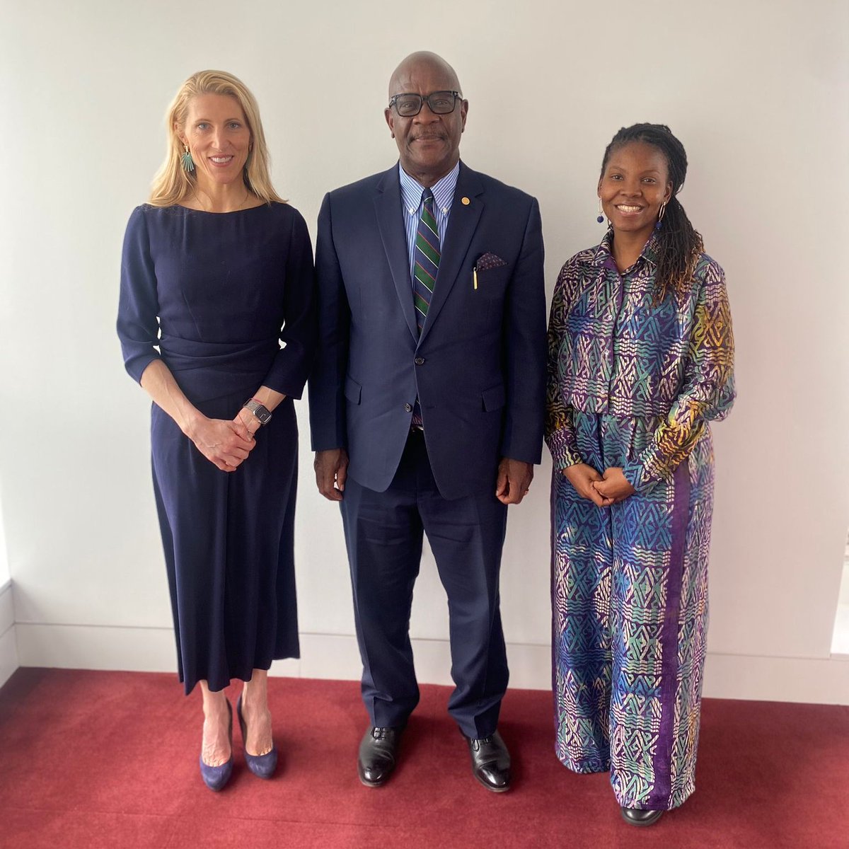 Great to catch up with Sierra Leone Minister of Health @DembyAustin and Deputy Minister Dr. Jalikatu Mustapha during the @HarvardGH's #HGHi2024 event today and discuss our shared partnership.