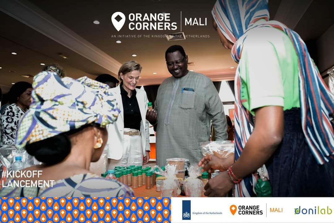 Ravie d’avoir lancé <a href="/OrangeCornersML/">Orange Corners Mali</a> avec l’équipe de <a href="/RVO_Nederland/">Rijksdienst voor Ondernemend Nederland</a> et <a href="/Donilab1/">DoniLab</a> , une contribution a l’écosystème entrepreneurial du #Mali et un autre membre de la grande famille <a href="/OrangeCorners/">Orange Corners</a> . Félicitations aux jeunes entrepreneurs innovants!  <a href="/TheodoreKlouvas/">Theodore Klouvas</a>