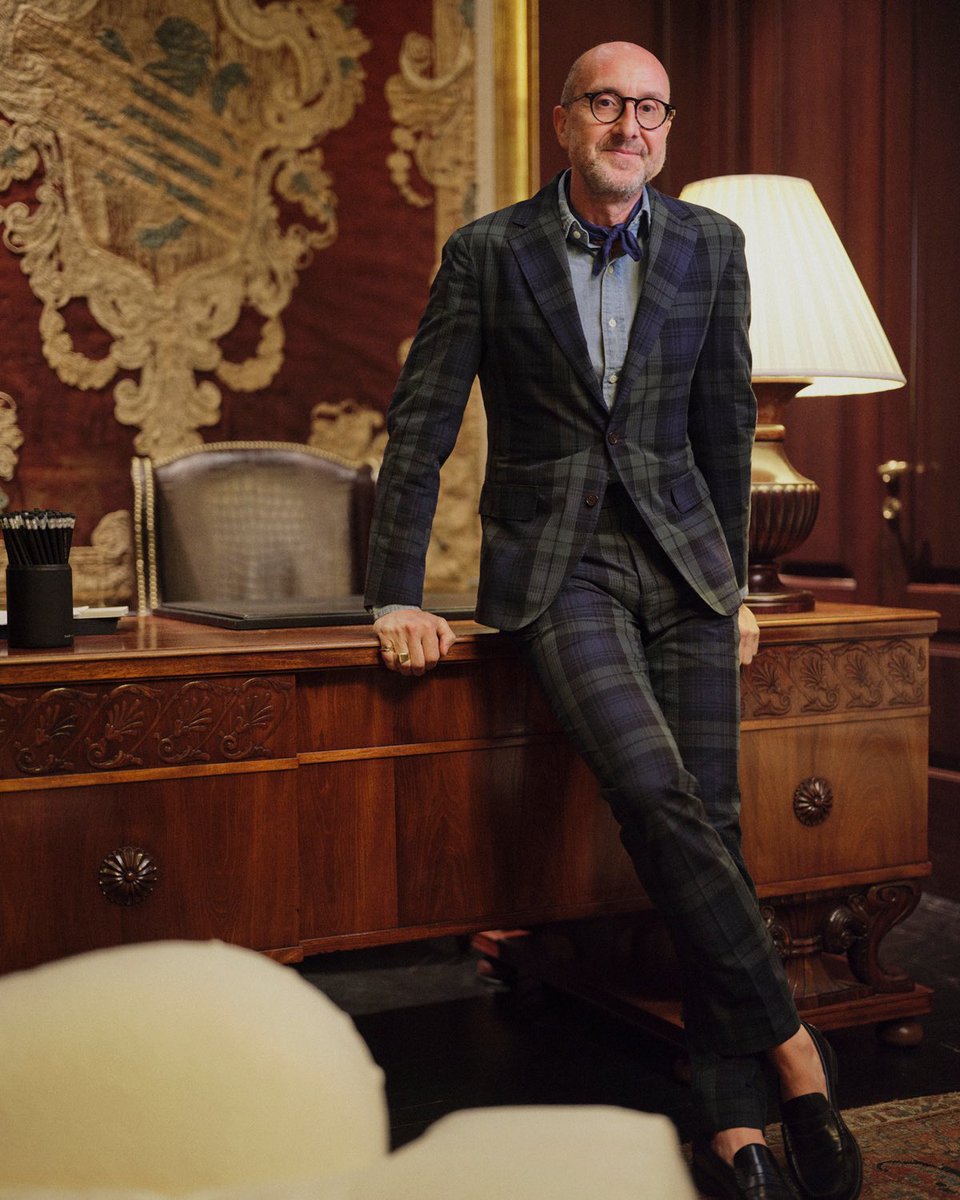 RalphLauren's tweet photo. @stevecordony @paolostella @RiccardoPozzoli Guests including #AmyAstley, #JoyMoyler, and #GianlucaLongo experienced the timelessness, elegance, and luxury of Palazzo Ralph Lauren during #MilanDesignWeek.
#RalphLauren #RLMilan #RLCollection #RLPurpleLabel https://t.co/MbjiXfK3XP