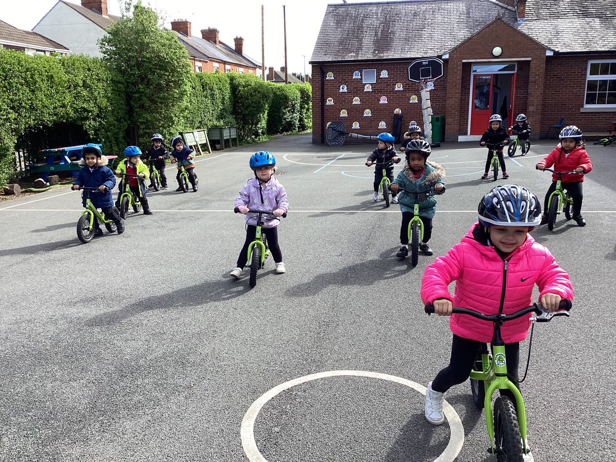 knightontmet's tweet photo. #Hawkinsclass (Nursery) enjoyed their first Balanceability session on the bikes this week. The children all demonstrated great perseverance and participation. #haveago #balanceability https://t.co/YD4HnqaeU6