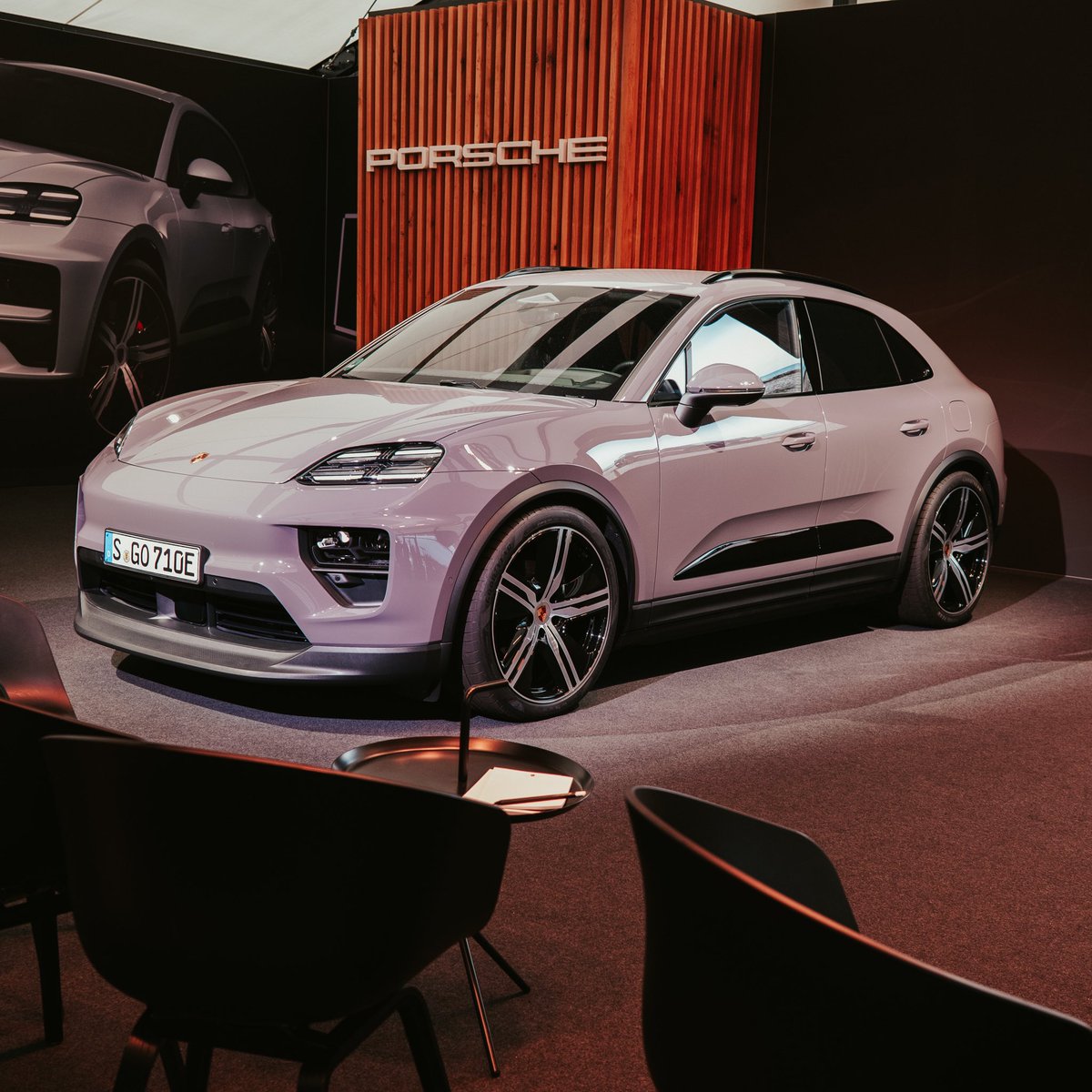 GadgetsBoy's tweet image. New Porsche Macan
