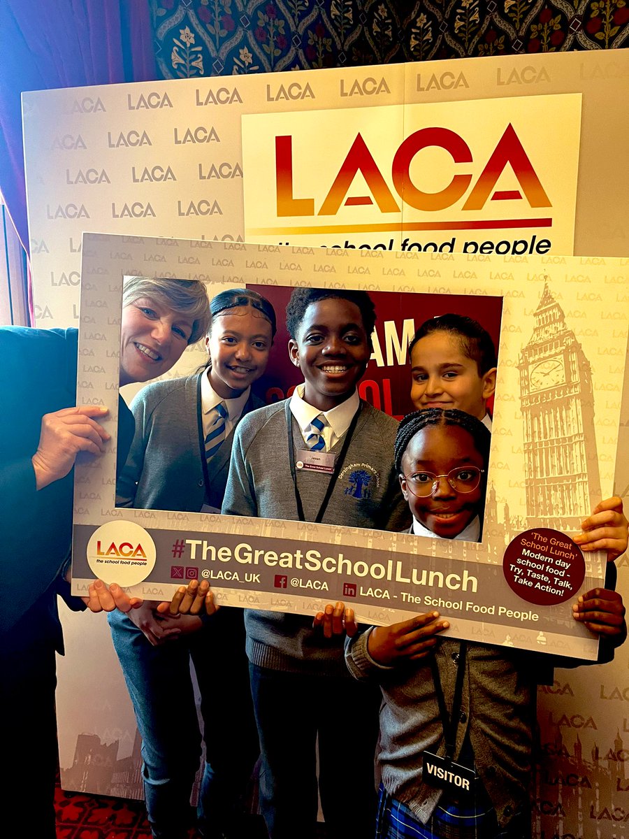 A hot, nutritious and delicious school lunch is a lifeline for many families, sets kids up for learning and made this MP very happy too!Great to meet these young advocates for Free School Meals at @LACA_UK’s #TheGreatSchoolLunch & thanks to the chefs!