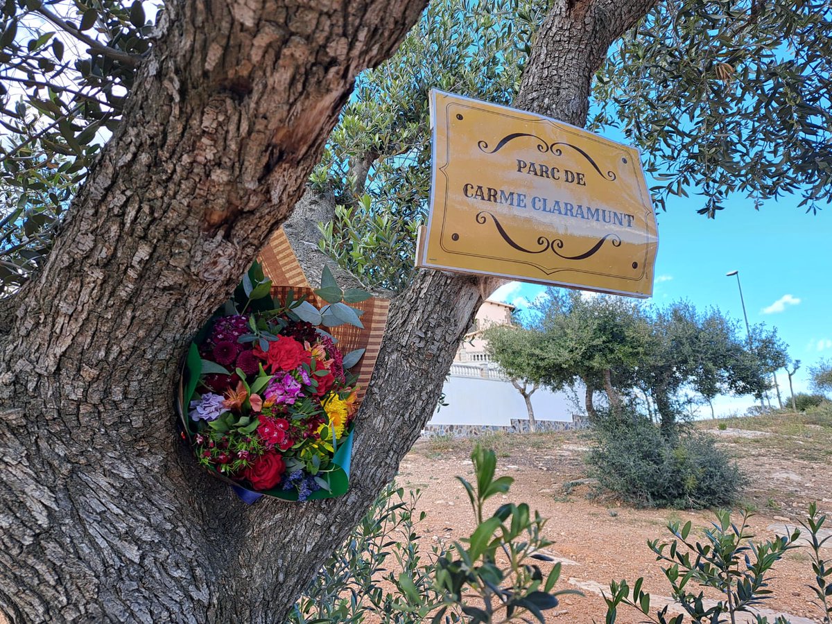 ERC_RdB's tweet photo. Avui hem celebrat un acte simbòlic de preinauguració del Parc Carme Claramunt. Un acte de justícia i reconeixement en commemoració de la rodenca executada al Camp de la Bota de Barcelona durant la Dictadura. ✊  #MemòriaHistòrica #CarmeClaramunt #TreballemPerRoda https://t.co/UEct0dLyK2