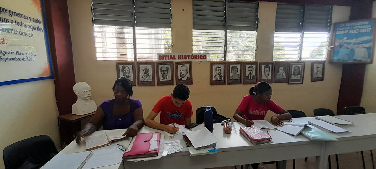 PierreCorella's tweet photo. Son estudiantes muy sacrificados los miembros de la Preseleccion Nacional de Geografía dedican muchas horas a su preparación @btan0987 @Educa_Gtmo @villafruel900 . https://t.co/j5M2b3unIg