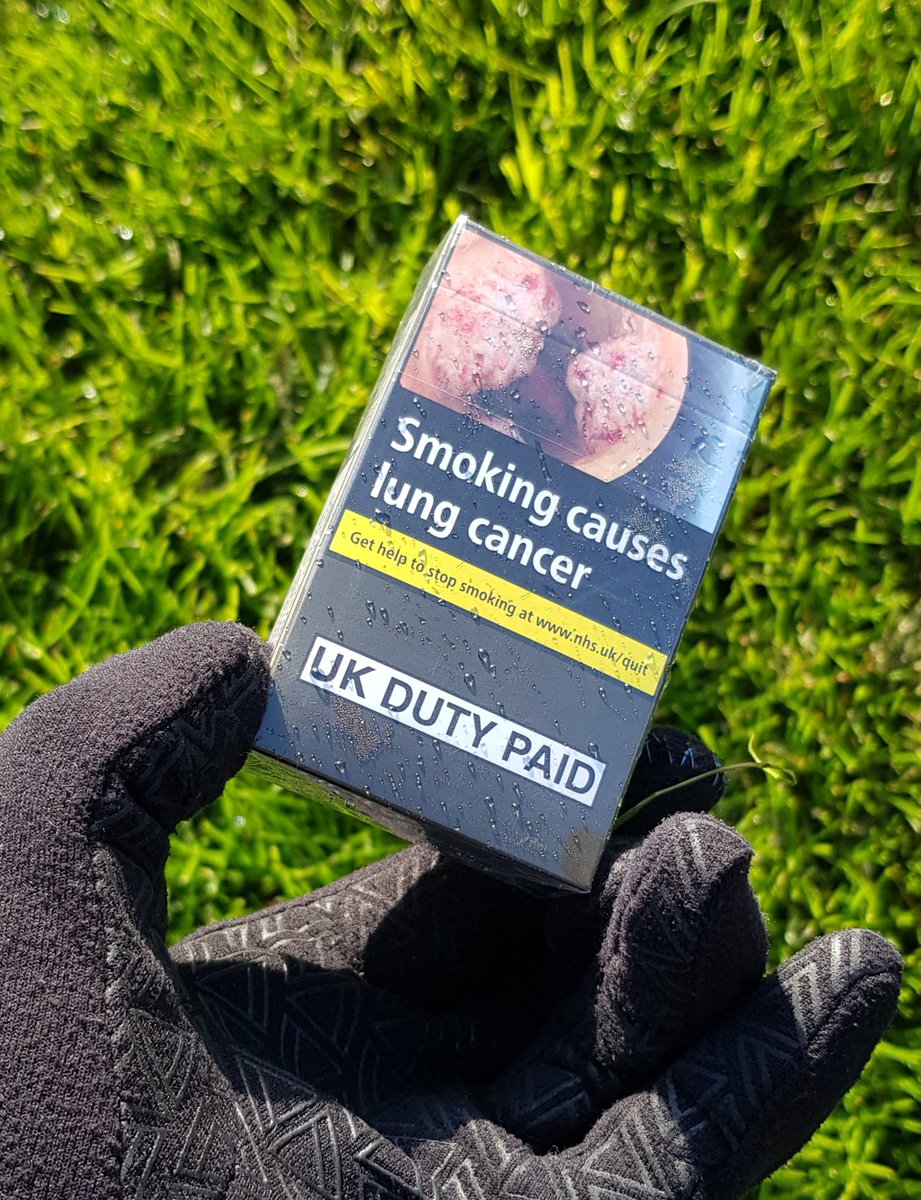 BBullrushes's tweet photo. The grass cutters had been out & left this can for us to collect. 1 small bag filled with the usual #plastic wrappers & an unopened pack of cigarettes! We also cleared away the empty petrol can from this damaged hawthorn π€¨ @LitterReporting @KeepBritainTidy #respectingnature https://t.co/UCXKvtR82I