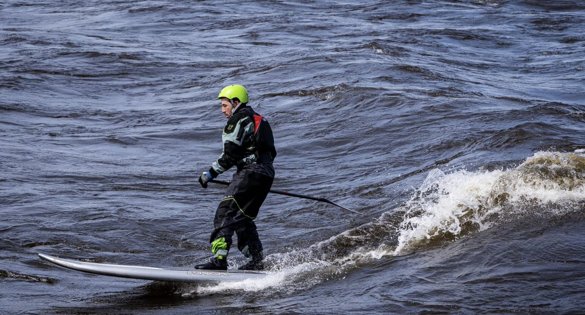 SUP surfing at Bate Island in Ottawa yesterday — way more fun than writing!