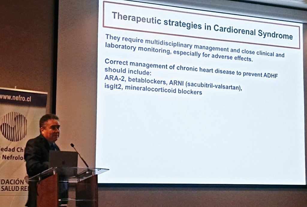 The morning program of the @Nefrocl #PeritonealDialysis training day closes with @rtorresnefro talking about the value of PD for the treatment of cardiorenal syndrome.