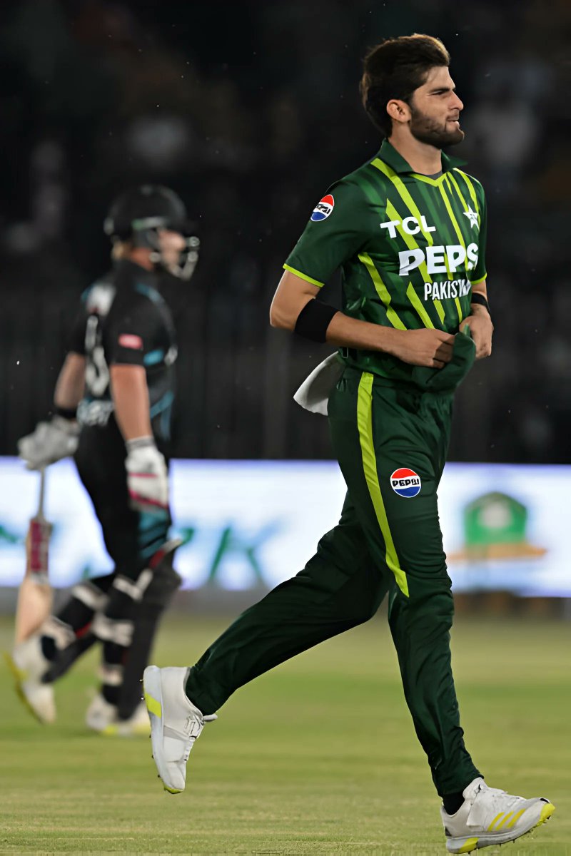 Shaheen Afridi strikes in the first over of a T20I for the 14th time 🔥 However, the match has been called off after the rain comes back ⛈ #PAKvNZ
