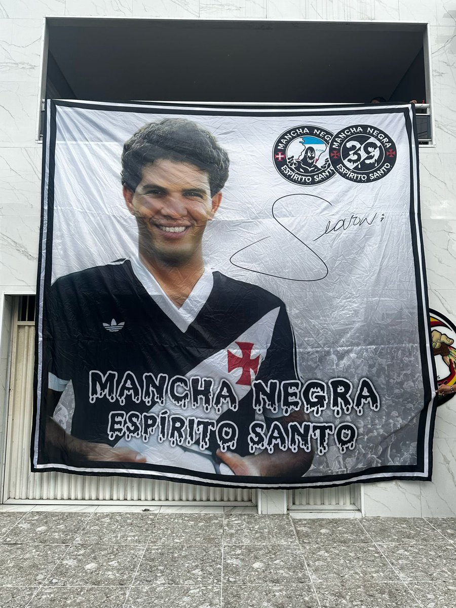 Geovani Silva, ídolo, vascaíno, capixaba… nosso Pequeno Príncipe, é uma honra poder homenagear você com esse bandeirão <a href="/GeovaniSilva_8/">Geovani Silva</a> 

39° Distrito da Mancha Negra Vasco deseja uma boa recuperação e vida longa! 👑