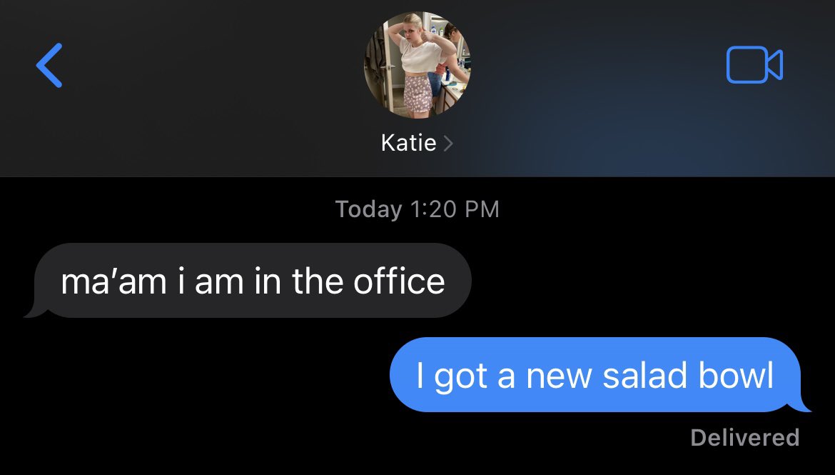 megschinner99's tweet photo. POV: you often forget you’re the friend w the weird job &amp; try to FT others in the middle of the workday https://t.co/yxoD2Ah1CD
